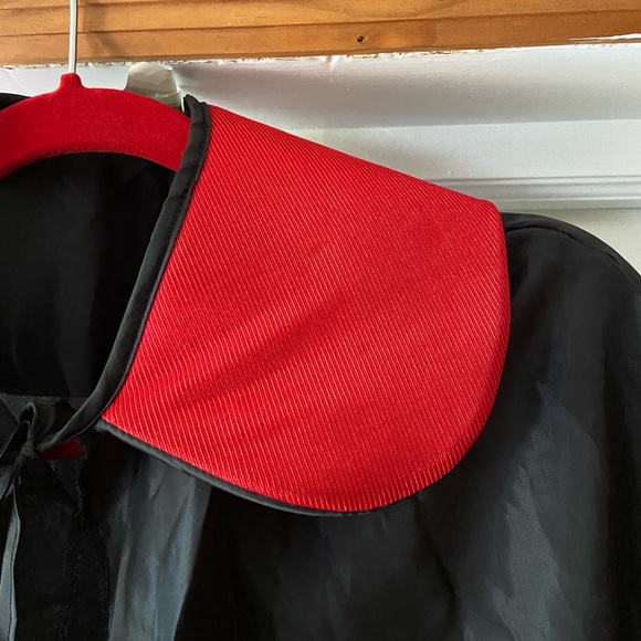 Dracula Vampire Adult Cape - Picture 4 of 5